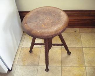 Piano stool