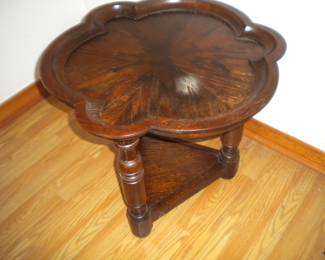 Accent table 