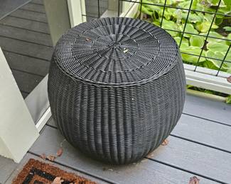 Wicker Side
