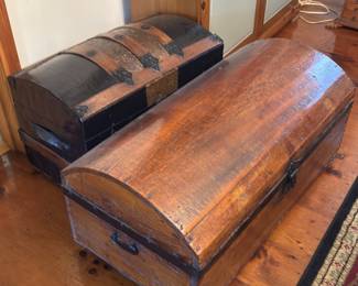 Dome top trunks 
