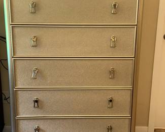 5 DRAWERBCHEST, PLATINUM FINISH