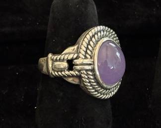Vintage Sterling Silver Lavender Jade Ring