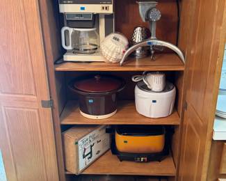 Assorted Kitchen Appliances