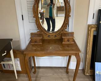 Antique vanity 