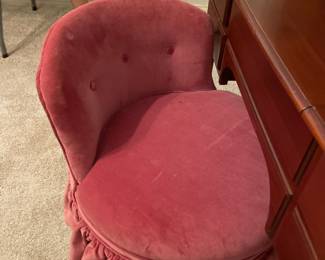 Makeup chair 