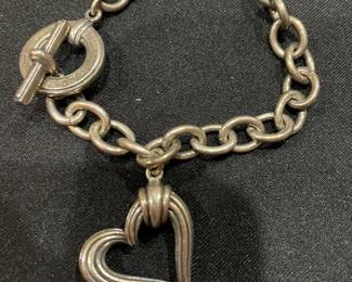 Vintage Lagos Caviar sterling silver Heart charm toggle chain bracelet