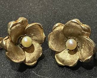 Vintage Franco‘s clip earrings