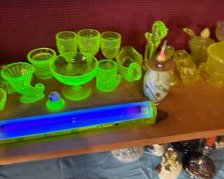 Uranium glass