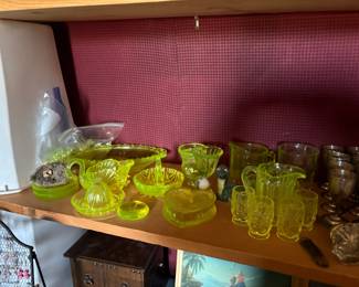 Vaseline glass