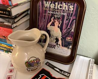 Welch's pitcher, Welch's tray