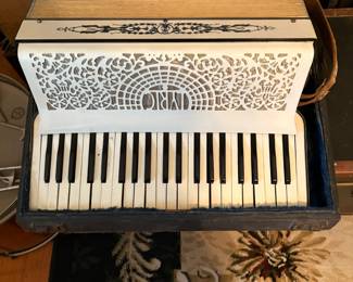 Accordian-Wurlizter