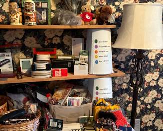 wigs, household