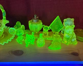 Uranium glass