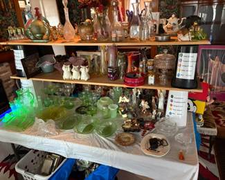 Uranium glass, glass, figurines