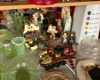 figurines