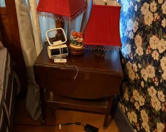 rolling drop leaf table, lamps