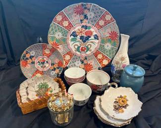 Vintage IMARI Japan Scalloped Dinner Plate And Teacup $ Saucer With Vintage Toledo Set Of Toothpicks