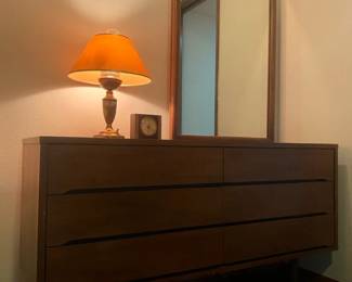 Mid Century Modern 6 Drawer Dresser With Mirror Lamp Clock