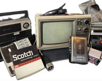 Vintage Singer Portable TV Cassette Recorder Audio Cassettes