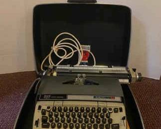 Smith Corona Electra SS Typewriter Case For Repair