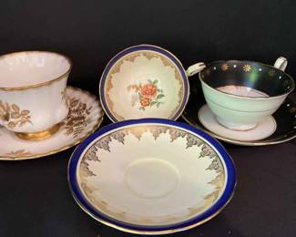 Aynsley England Bone China Royal Grafton Royal Albert Golden Albert Teacups And Saucers