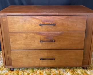 Kroehler Custom Crafted Rolling Mid Century Modern Dresser
