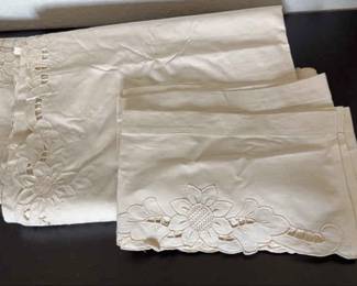 Cream Color Lace Curtains 2 Panels 84in Long And 2 Valence