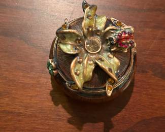 #222	J Strongwater set of 3 enamel boxes with swarovski crystals trinket boxes	 $110.00 
