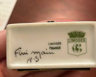 #219	Limoges floral pink shoebox trinket box	 $40.00 
