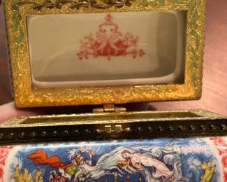 #224	Authentic Russian Dome Porcelain Jewelry Box 	 $36.00 
