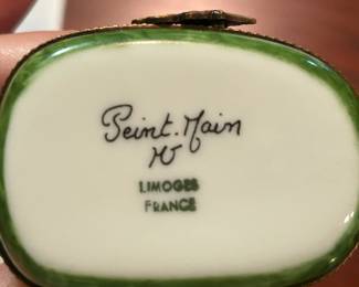 #216	Limoges Chateau Inn trinket box	 $50.00 
