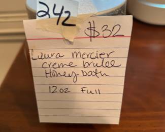 #242	Laura Mercier Crème Brulee Honeyb Bath - 12oz full	 $32.00 
