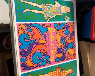 #385	Barbie & Stacey Case Contents (barbies)	 $40.00 
