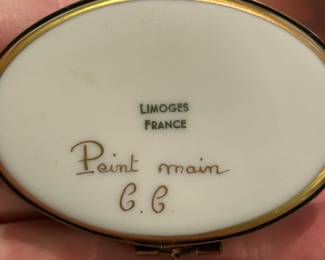 #210	Limoges Eiffel Tower #78/500 trinket box	 $60.00 
