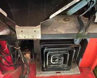 #142	Vintage Working Coco-Cola Machine w/key  - works cooling	 $1,200.00 
