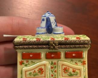 #213	Limoges yellow buffet with tea set trinket box	 $40.00 
