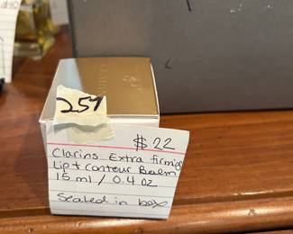 #257	Clarins Extra Firming Lip & Contour Balm - 15ml/0.4 oz - sealed in Box	 $22.00 
