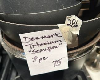 #286	Denmark Titanium "Scanpan" - 8 pcs	 $75.00 
