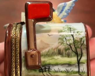 #204	Limoges mailbox/bird trinket box	 $50.00 
