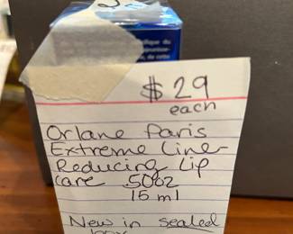 #254	Orlane Paris Extreme Liner Reducing Lip Care - 50oz 15ml  New in sealed box	 $29.00 
