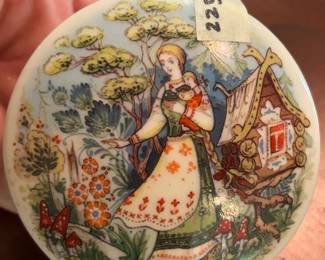 #225	Authentic Russian Onion Dome Jewelry Box	 $30.00 
