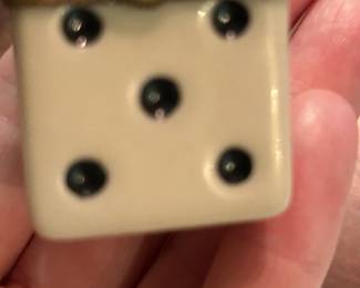 #214	Limoges single die trinket box	 $40.00 
