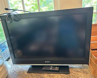 #65 KDL 32sl sony tv $45.00