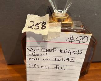 #258	Van Clef & Arpels "Gem" Eau de toilitle - Almost Full	 $90.00 
