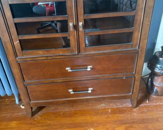 . . . nice cabinet