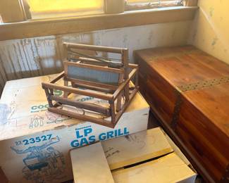. . . small vintage loom