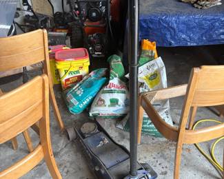 . . . hydraulic jack