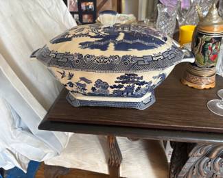 . . . authentic blue Willow covered tureen