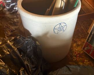 . . . 12-gallon star stoneware crock