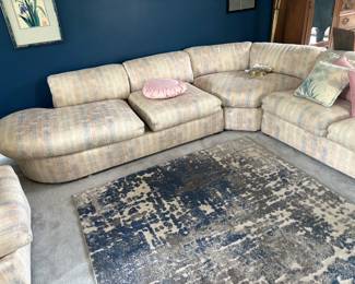 . . . retro sectional -- love this piece